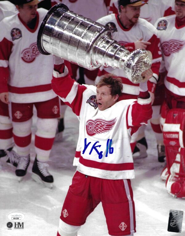 Vladimir Konstantinov Autographed 16x20 Photo ZOOMED OUT