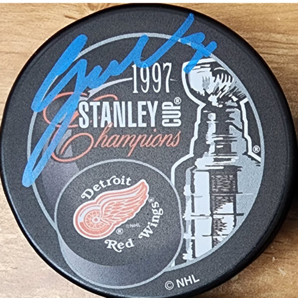 Chris Osgood Autographed 1997 Stanley Cup Puck BLUE DECO